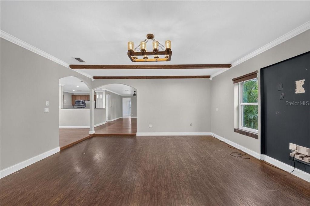Image 20 of property listing at 1221 E LIME STREET, Tarpon Springs, FL 34689