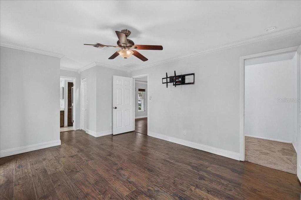 Image 23 of property listing at 1221 E LIME STREET, Tarpon Springs, FL 34689