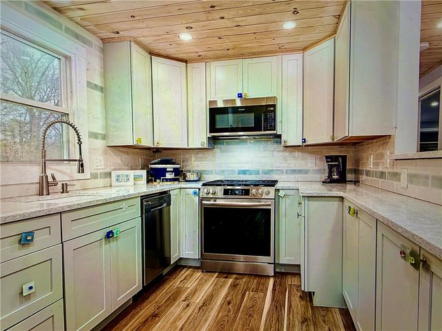 62 Biscuit City Road, Charlestown, RI 02813