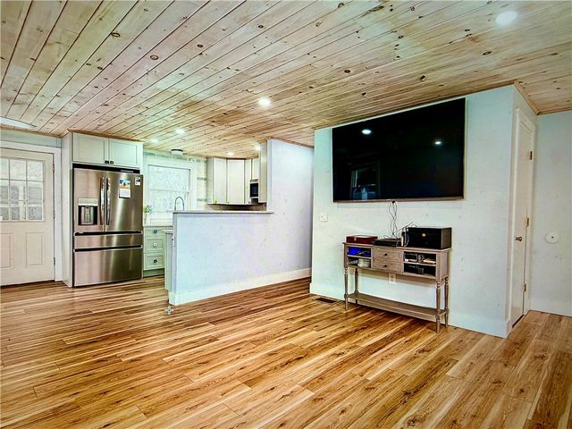 62 Biscuit City Road, Charlestown, RI 02813