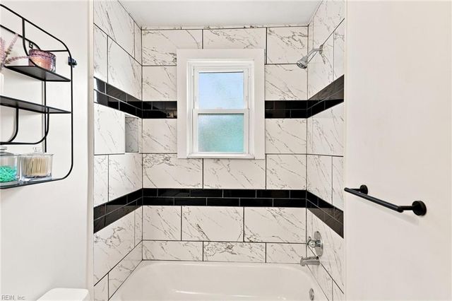 6383 Dove ST, Norfolk, VA 23513