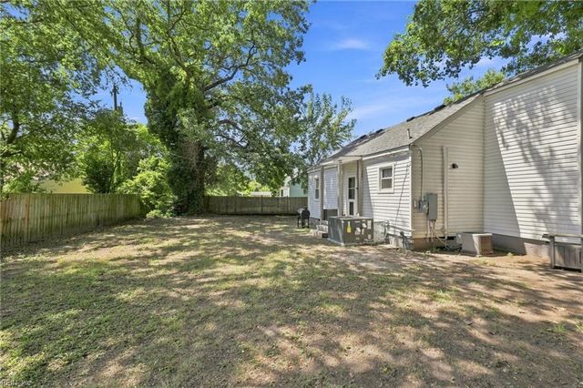 6383 Dove ST, Norfolk, VA 23513