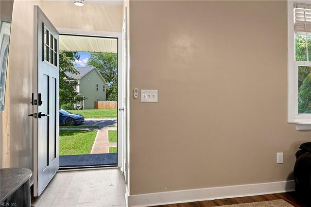 6383 Dove ST, Norfolk, VA 23513