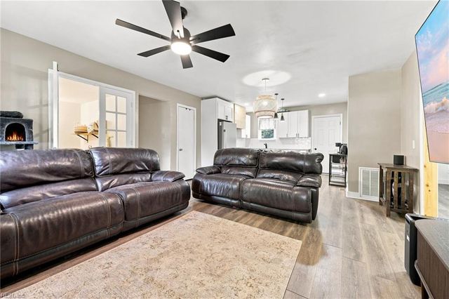 6383 Dove ST, Norfolk, VA 23513