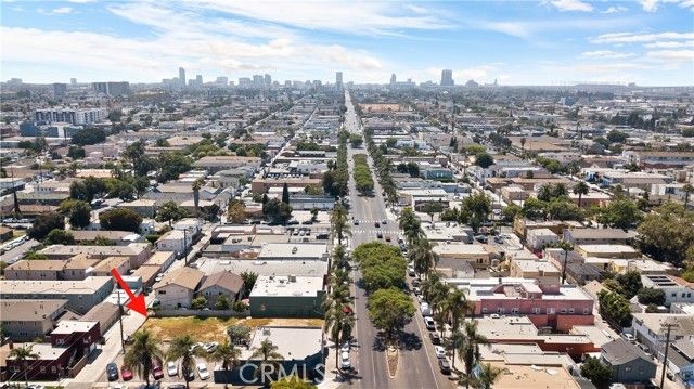 2044 Pacific Avenue, Long Beach, CA 90806