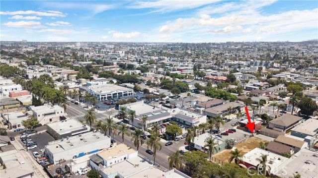 2044 Pacific Avenue, Long Beach, CA 90806