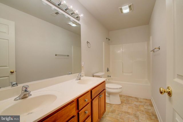 228 WARNER LN, Hedgesville, WV 25427