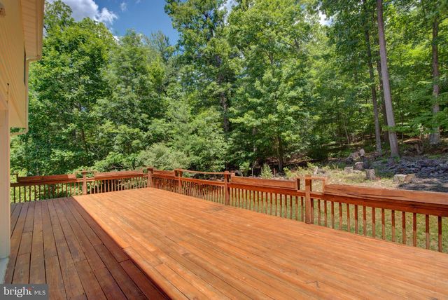 228 WARNER LN, Hedgesville, WV 25427