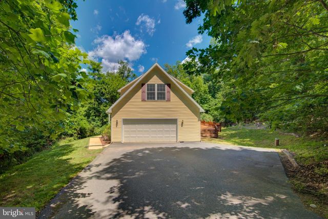 228 WARNER LN, Hedgesville, WV 25427