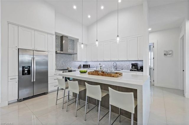 1889 Bahama AVE, Marco Island, FL 34145
