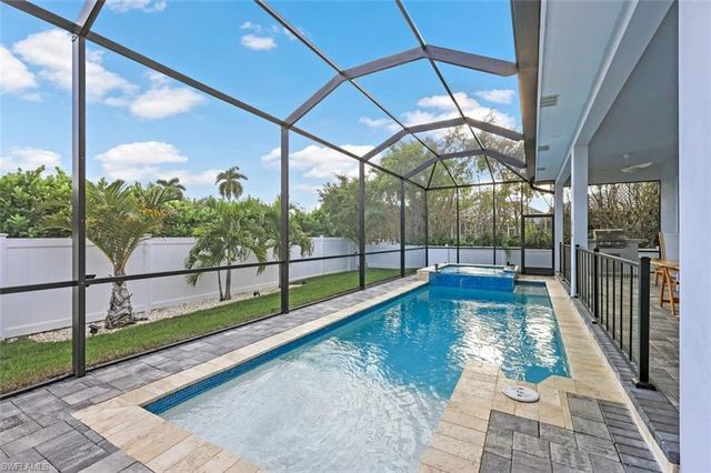 1889 Bahama AVE, Marco Island, FL 34145