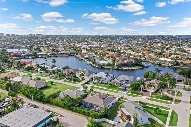 1889 Bahama AVE, Marco Island, FL 34145