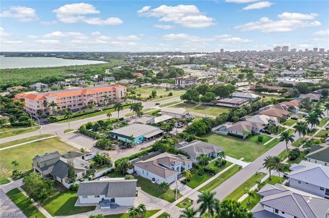 1889 Bahama AVE, Marco Island, FL 34145