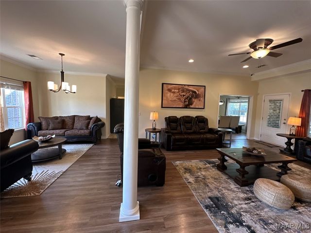 17 Indian Head Circle, Selma, AL 36701