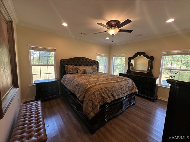 17 Indian Head Circle, Selma, AL 36701