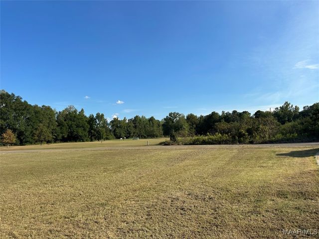 17 Indian Head Circle, Selma, AL 36701