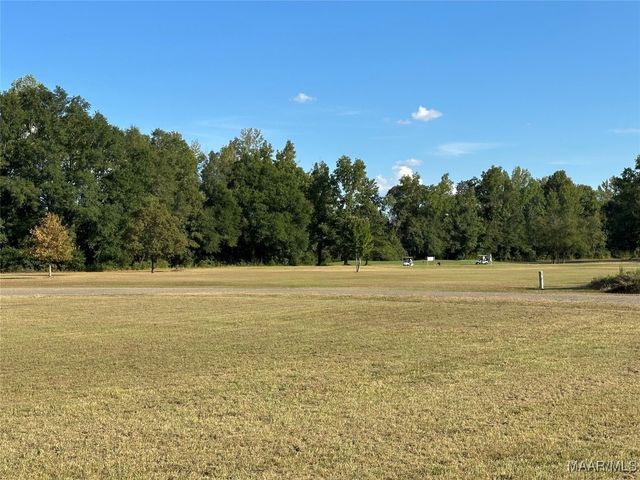 17 Indian Head Circle, Selma, AL 36701