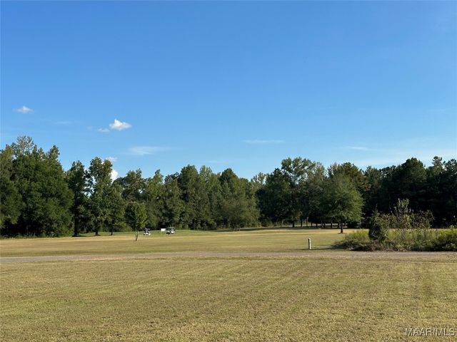 17 Indian Head Circle, Selma, AL 36701