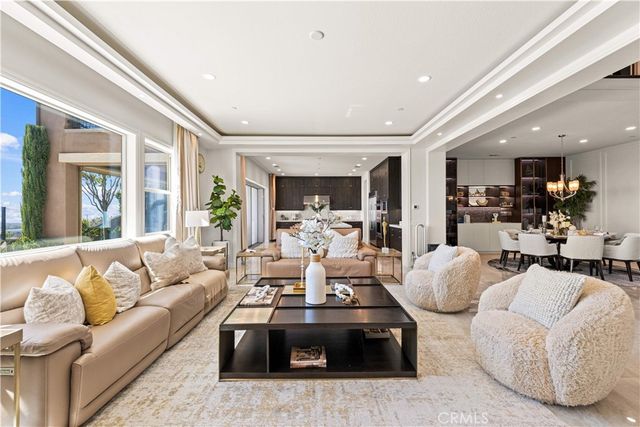 5512 Heritage Oak Drive, Lake Forest, CA 92679