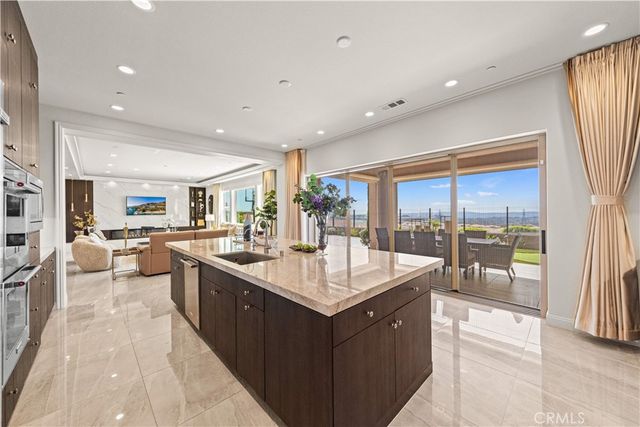 5512 Heritage Oak Drive, Lake Forest, CA 92679