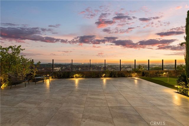 5512 Heritage Oak Drive, Lake Forest, CA 92679