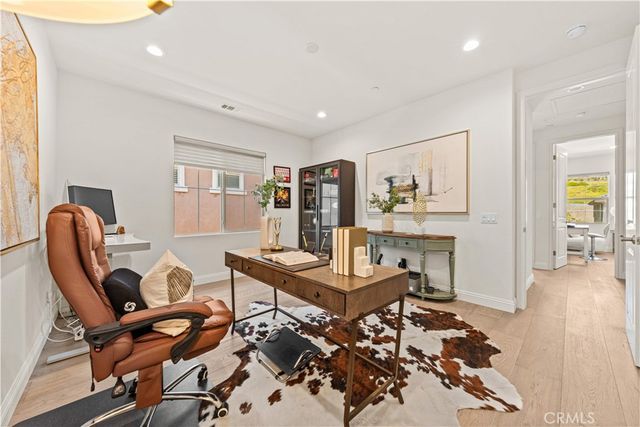 5512 Heritage Oak Drive, Lake Forest, CA 92679