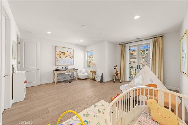 5512 Heritage Oak Drive, Lake Forest, CA 92679