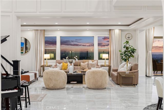 5512 Heritage Oak Drive, Lake Forest, CA 92679