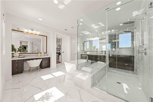 5512 Heritage Oak Drive, Lake Forest, CA 92679