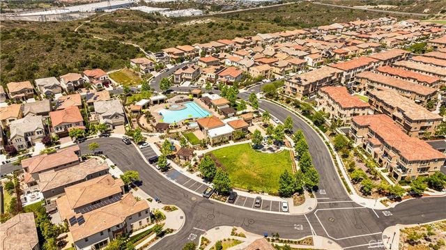5512 Heritage Oak Drive, Lake Forest, CA 92679