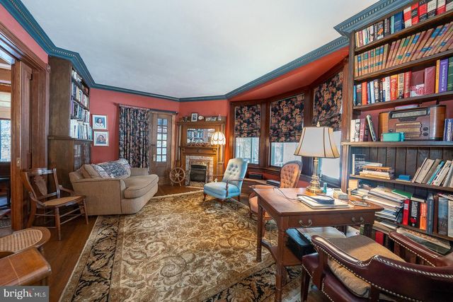 421 MIDLAND AVE, Wayne, PA 19087