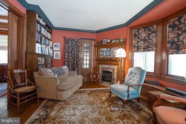 421 MIDLAND AVE, Wayne, PA 19087