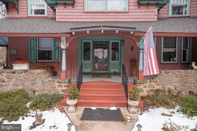 421 MIDLAND AVE, Wayne, PA 19087