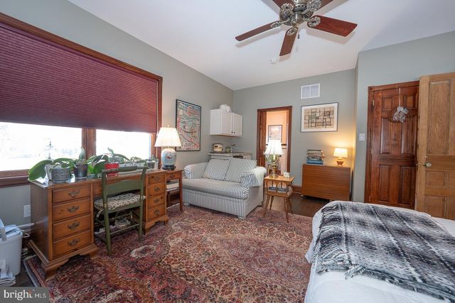 421 MIDLAND AVE, Wayne, PA 19087