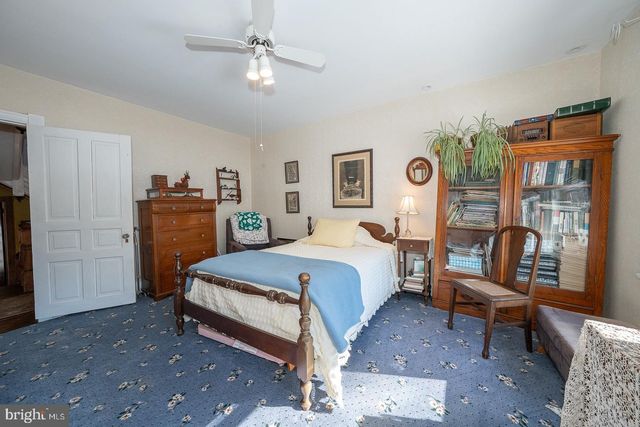 421 MIDLAND AVE, Wayne, PA 19087