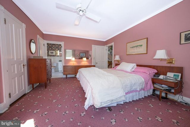 421 MIDLAND AVE, Wayne, PA 19087