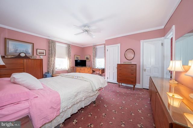 421 MIDLAND AVE, Wayne, PA 19087