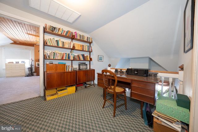 421 MIDLAND AVE, Wayne, PA 19087