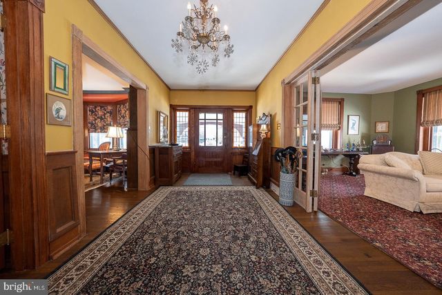 421 MIDLAND AVE, Wayne, PA 19087