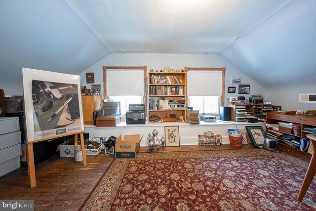 421 MIDLAND AVE, Wayne, PA 19087