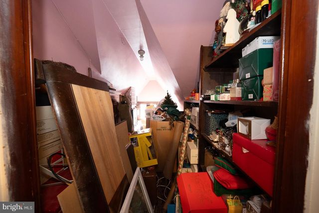 421 MIDLAND AVE, Wayne, PA 19087