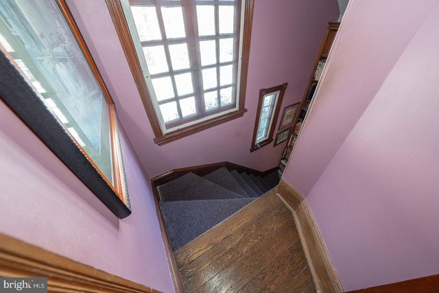 421 MIDLAND AVE, Wayne, PA 19087