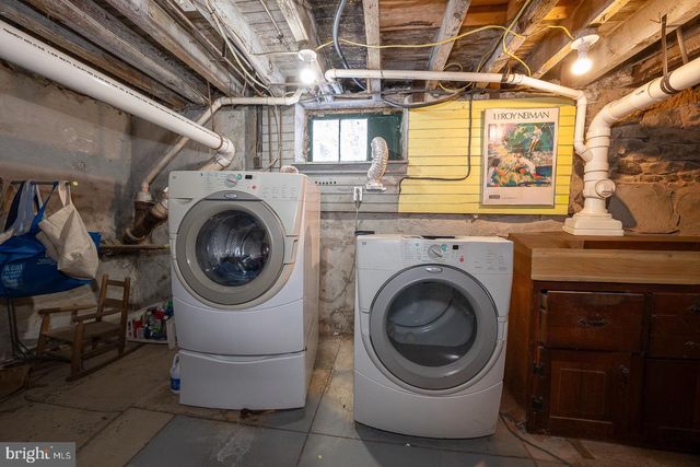 421 MIDLAND AVE, Wayne, PA 19087