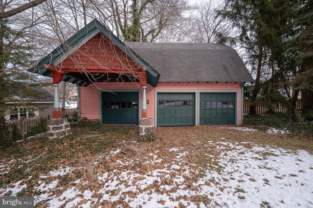 421 MIDLAND AVE, Wayne, PA 19087