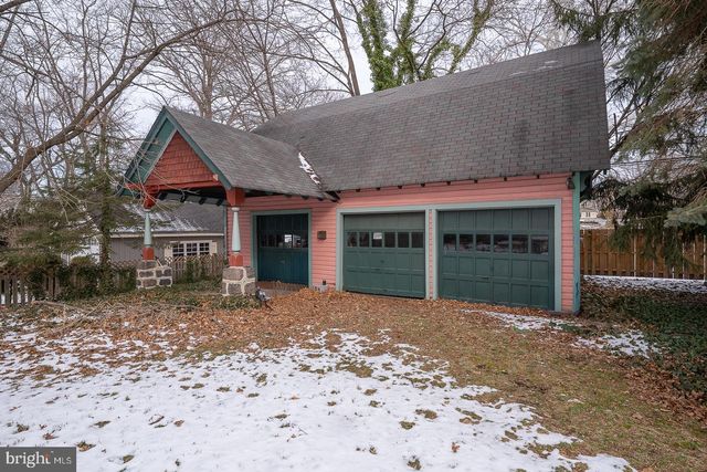 421 MIDLAND AVE, Wayne, PA 19087