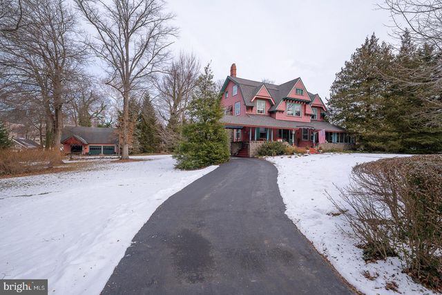 421 MIDLAND AVE, Wayne, PA 19087