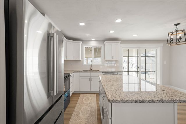 260 Twin Bridges Road, Fallowfield, PA 15022