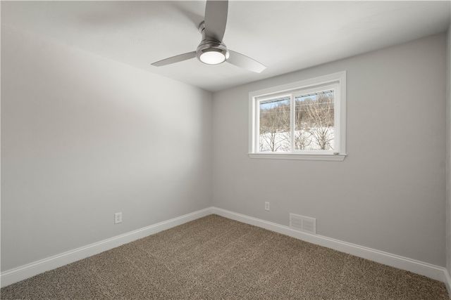 260 Twin Bridges Road, Fallowfield, PA 15022