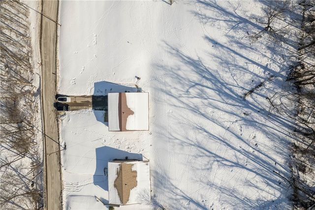 260 Twin Bridges Road, Fallowfield, PA 15022