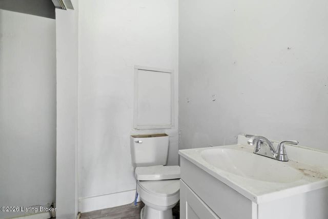 2230 W Main St, Louisville, KY 40212